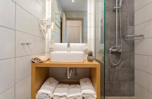 Khartata Villa | Villa Vilenia Horizon by Villa Plus