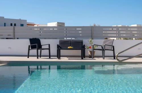 Logaras Villa | Moonshine Villa - A stone's throw from the beach