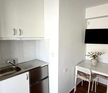 Acharnes Apartment | Mont Parnes Little House