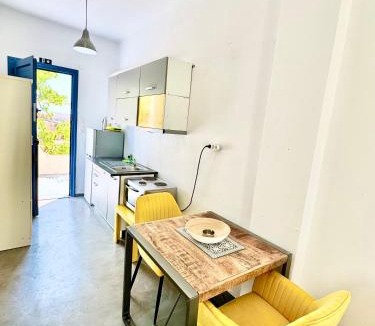 Agios Sostis Apartment | Gefyra