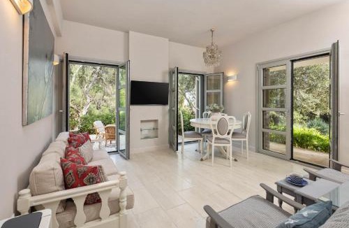 Evropouloi Villa | Apelia Estate - Among Ancient Olives, Experience the Quiet Soul of Corfu