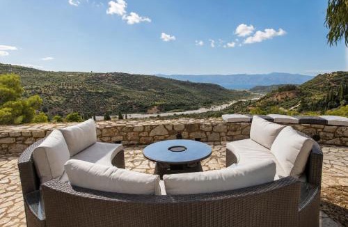 Koumaris Villa | Blue Jasmine Villa - Private Pool and Garden