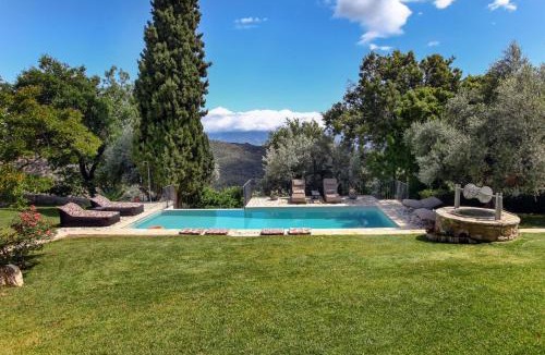 Koumaris Villa | Blue Jasmine Villa - Private Pool and Garden