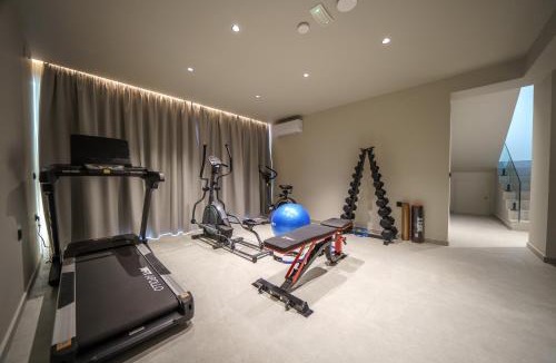 Tsikalaria Villa | Aurea Estate Luxury Villas - Padel court