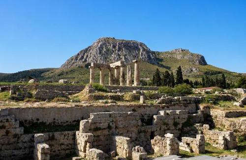 Korinthos Apartment | Canvas Nest Corinth- Sea & City View