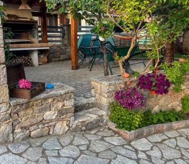 Amfikleia-Elateia Apartment | Alonaki House