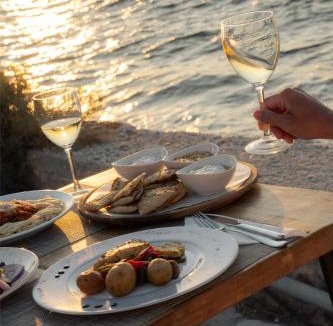 Pounta Hotel | Pounda Resort Paros, a member of Radisson Individuals
