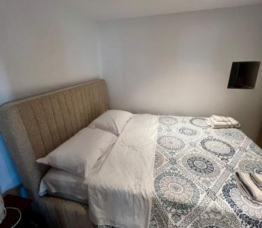 Ioulida Apartment | Stylish New Apartment in the Center of Ioulida, Kea