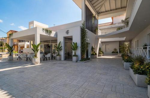 Foinikounta Hotel | Finikounda Hotel