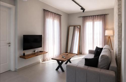 Kefalonia Apartment | Alaia Gaia & Sky Suites with Garden in Kefalonia
