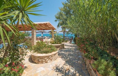 Porto Koukla Hotel | Porto Koukla Beach