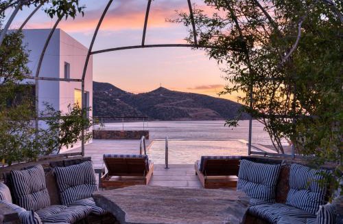 Agios Nikolaos Town Villa | Villa Aiolos Glaros - Seafront Retreat near Agios Nikolaos
