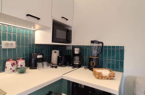 Argostoli Town Villa | Private Villa Magnolia City-Jacuzzi Stay