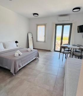 Kithira Apartment | Aroniadika rooms