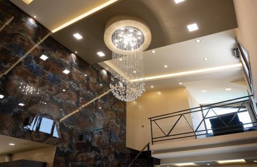 Malevizi Villa | MYRON GRAND PooL VILLA