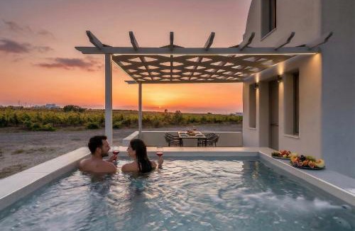 Kamari Villa | MelivOia - Sunset Jacuzzi Villas