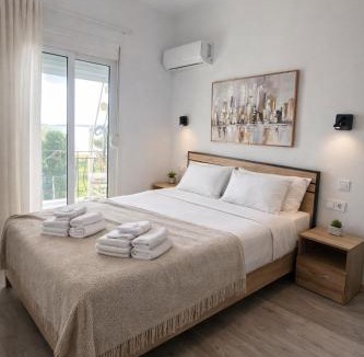Messinia Apartment | Eleni`s apartment Gialova, Giorgos House