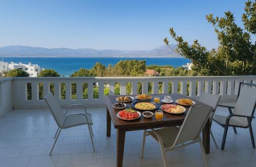 Chalcis Bed & Breakfast | Caecilia & Lawrence Organic Mediterranean Sea Villa