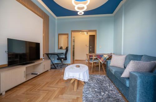 Mousio Apartment | Central Spot 2-Bedroom Apt by ΜΡS
