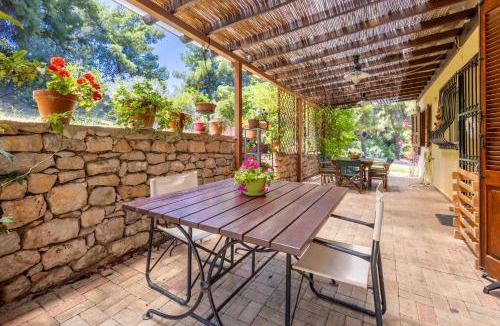 Lokroi House | Stunning Evia Sea View Country House