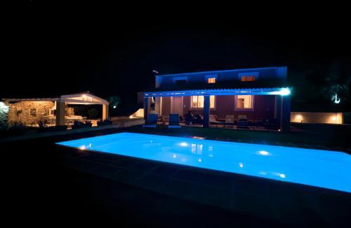 Corfu Town Villa | Private Villa Maothis
