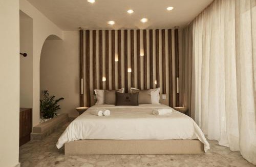 Adelianos Kampos Hotel | Uzenie All Suites Boutique Resort - Adults Only