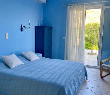 Batsi Villa | Villa Natasa