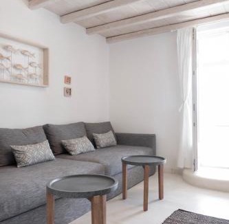 Paraga Villa | Mando Pool Villas w Sea Views - Five Bedrooms