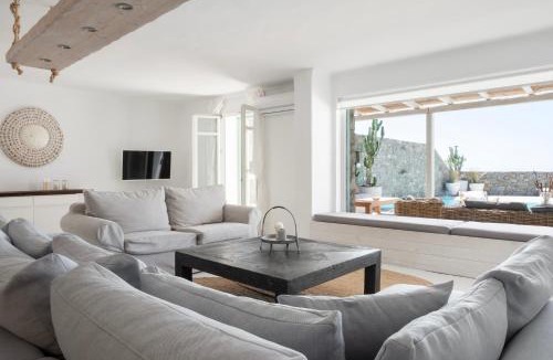 Paraga Villa | Mando Pool Villas w Sea Views - Five Bedrooms