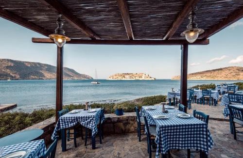 Elounda Hotel | Phāea Blue - Small Luxury Hotels of the World
