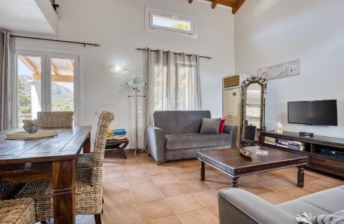 Liapades House | Villa Rovinia Verde
