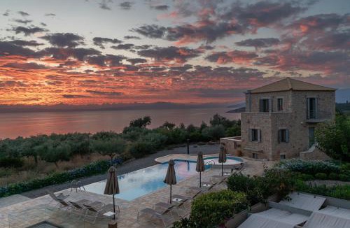 Lefktron Villa | Mythos Villas