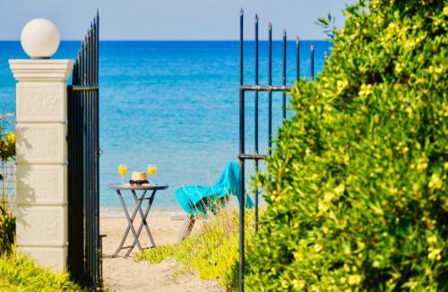 Acharavi Villa | Beachfront Villas Stato Da Mar by DadoVillas