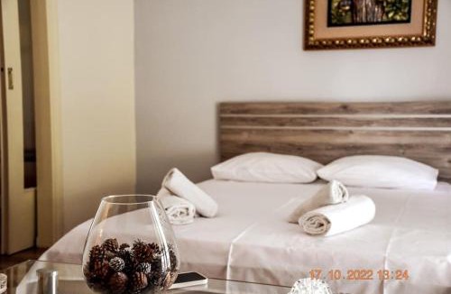 Attiki Apartment | Athens Central 3BD Apartment next to Metro Luxury