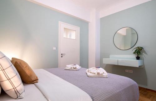 Omonia Apartment | Mar25 by Smart Cozy Suites - In the heart of Athens - 9 minutes from metro - Available 24hr