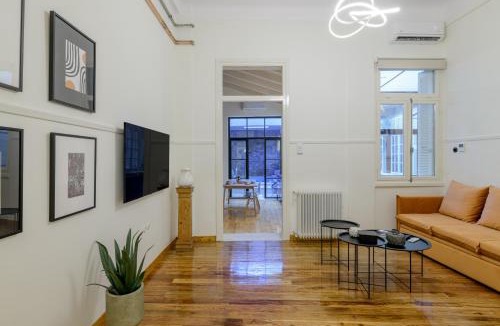 Plaka Apartment | Incomparable Plaka's Luxury Apt Private Pool