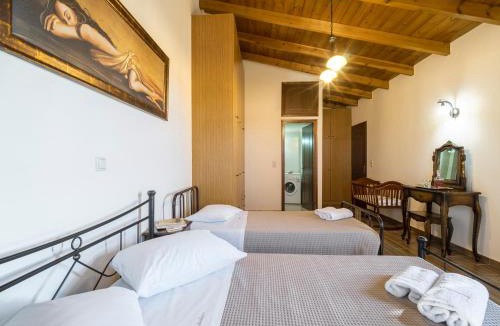 Kalandares Villa | Villa Kaladare - Private Pool & Quiet Relaxing Stay
