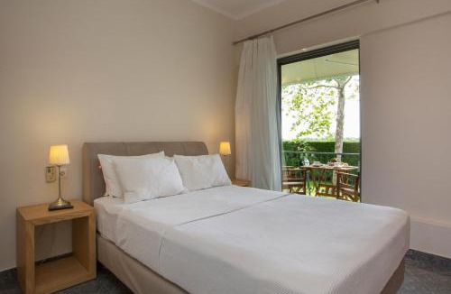 Andravida-Kyllini Apartment | Fragos Garden Studios