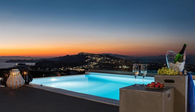 One Bedroom Panoramic - White Co