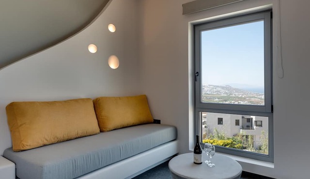 Elements Cozy Suites