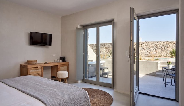 IONIC Suites