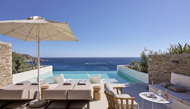 Ios Grand Pool Suites