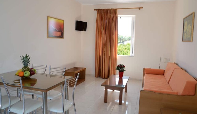 Maria's Filoxenia Suites