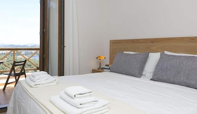 2B Luxurious Villa Io, With Private Pool And Stunningt Sea Views