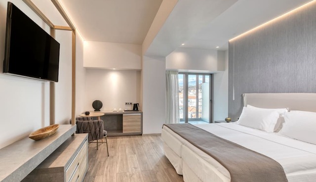 Las Hotel & Spa