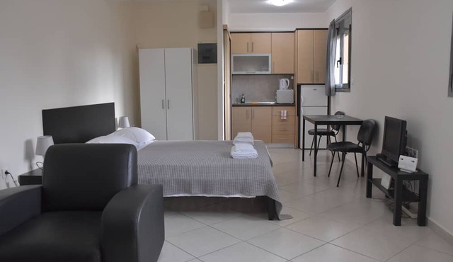 AVR DELUXE SUITES 4 AIRPORT FREE SHUTTLE