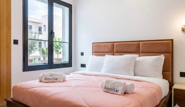 Charming 2-bedroom Apartment in Tunis With City Views