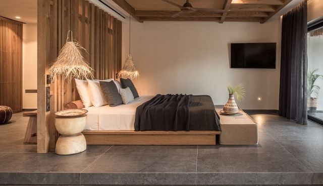 The Syntopia Hotel