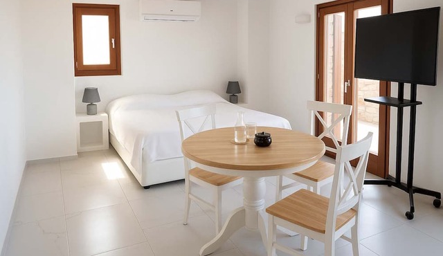 Folegandros Serenity - Livadaki Summer Hideaway
