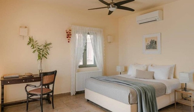 IONIAN Residence houses